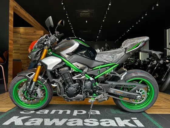 KAWASAKI Z900 R EDITION 