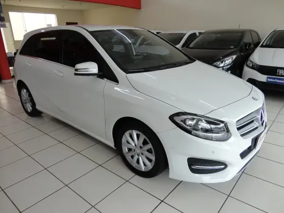 MERCEDES-BENZ B 200 1.6 TURBO 16V FLEX 4P AUTOMATIZADO MERCEDES-BENZ B 200 1.6 TURBO 16V FLEX 4P AUTOMATIZADO