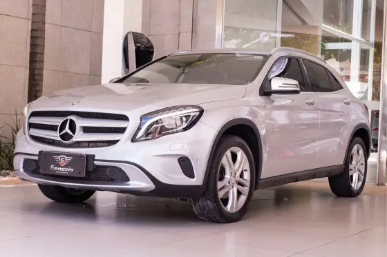 MERCEDES-BENZ GLA 200 1.6 CGI ADVANCE 16V TURBO FLEX 4P AUTOMÁTICO