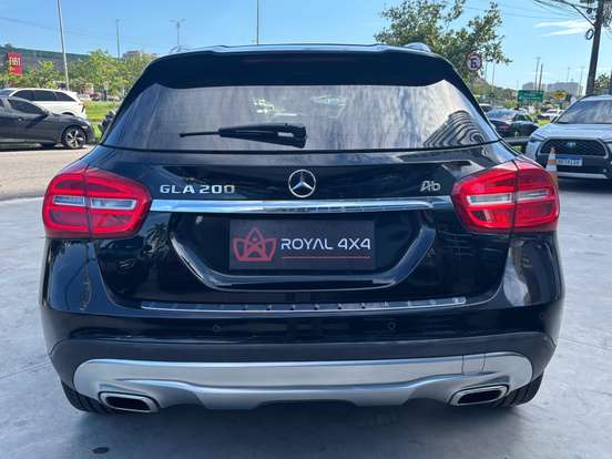 MERCEDES-BENZ-GLA 200-1.6 CGI ADVANCE 16V TURBO FLEX 4P AUTOMÁTICO MERCEDES-BENZ-GLA 200-2017
