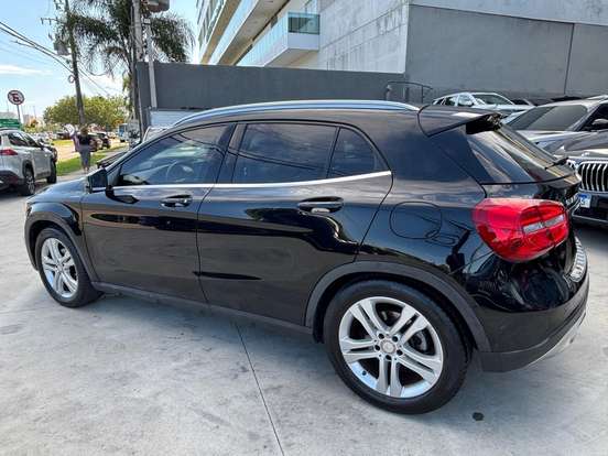 MERCEDES-BENZ-GLA 200-1.6 CGI ADVANCE 16V TURBO FLEX 4P AUTOMÁTICO MERCEDES-BENZ-GLA 200-2017