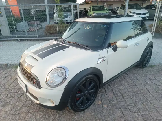 MINI COOPER 1.6 S JOHN COOPER WORKS 16V TURBO GASOLINA 2P AUTOMATICO