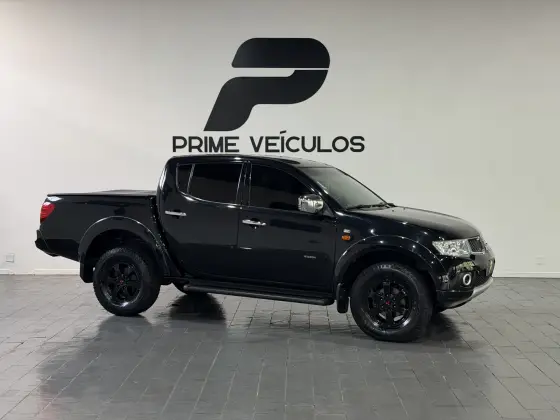 MITSUBISHI L200 TRITON 3.2 HPE 4X4 CD 16V TURBO INTERCOOLER DIESEL 4P AUTOMÁTICO