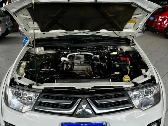 MITSUBISHI-PAJERO DAKAR-3.2 4X4 16V TURBO INTERCOOLER DIESEL 4P AUTOMÁTICO MITSUBISHI-PAJERO DAKAR-2014