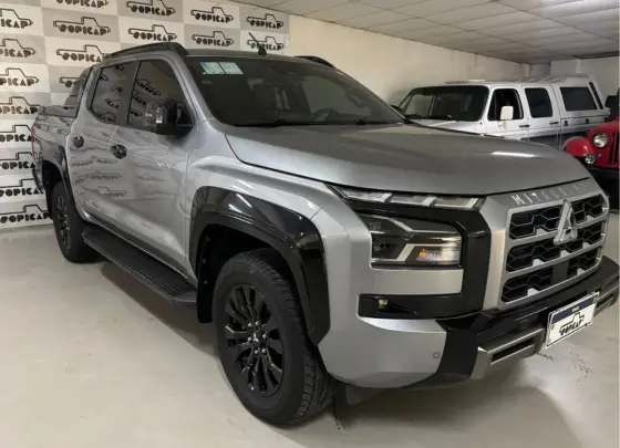 MITSUBISHI TRITON 2.4 BITURBO DIESEL CD KATANA 4X4 AUTOMÁTICO