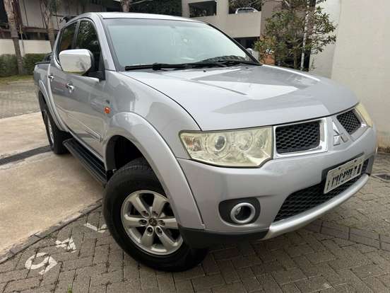 MITSUBISHI-L200 TRITON-3.2 HPE 4X4 CD 16V TURBO INTERCOOLER DIESEL 4P AUTOMÁTICO MITSUBISHI-L200 TRITON-2013