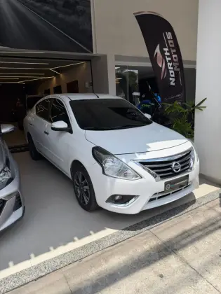 NISSAN VERSA 1.6 16V FLEX SL 4P XTRONIC NISSAN VERSA 1.6 16V FLEX SL 4P XTRONIC
