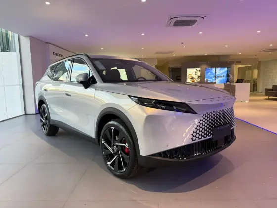 OMODA 7 1.5 TGDI PHEV LUXURY DHT