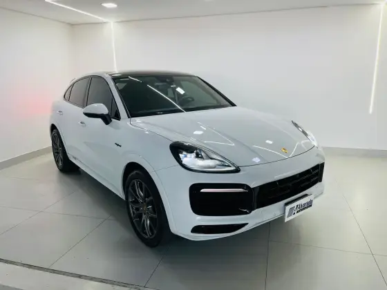 PORSCHE CAYENNE 3.0 V6 E-HYBRID COUPÉ PLATINUM EDITION AWD TIPTRONIC S