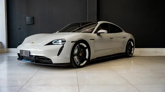 PORSCHE TAYCAN TURBO ELÉTRICO