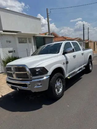 RAM 2500 6.7 LARAMIE 4X4 CD I6 TURBO DIESEL 4P AUTOMÁTICO