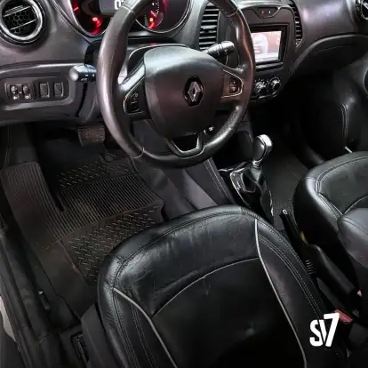 RENAULT-CAPTUR-2018