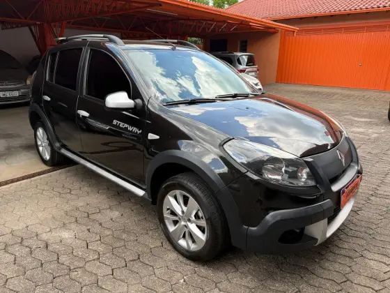 RENAULT SANDERO 1.6 STEPWAY 16V FLEX 4P MANUAL