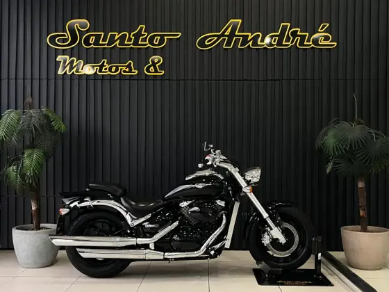 SUZUKI BOULEVARD M800 