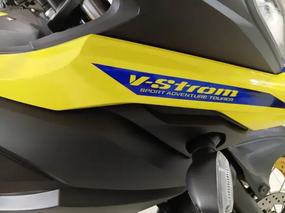 SUZUKI V-STROM 650XT ABS SUZUKI V-STROM 650XT ABS