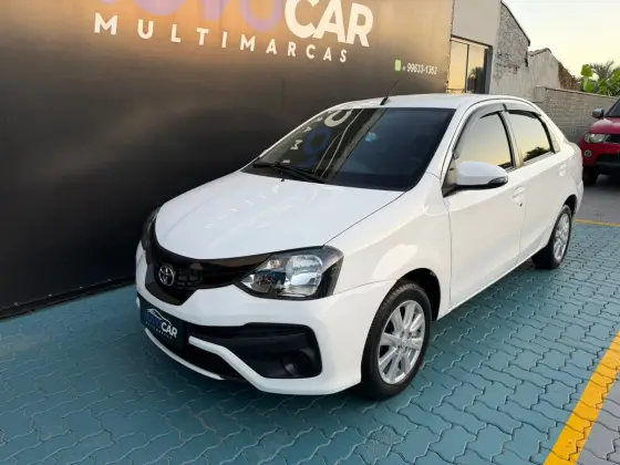 TOYOTA ETIOS 1.5 X PLUS SEDAN 16V FLEX 4P AUTOMÁTICO