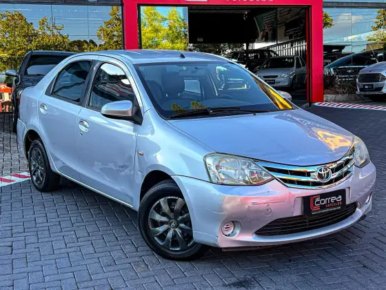 TOYOTA ETIOS 1.5 XS SEDAN 16V FLEX 4P MANUAL TOYOTA ETIOS 1.5 XS SEDAN 16V FLEX 4P MANUAL