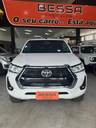 TOYOTA HILUX 2.7 VVT-i FLEX CD SRV 4X2 AUTOMÁTICO
