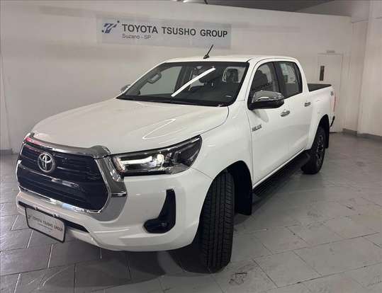 TOYOTA-HILUX-2026