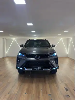 TOYOTA-HILUX SW4-2024