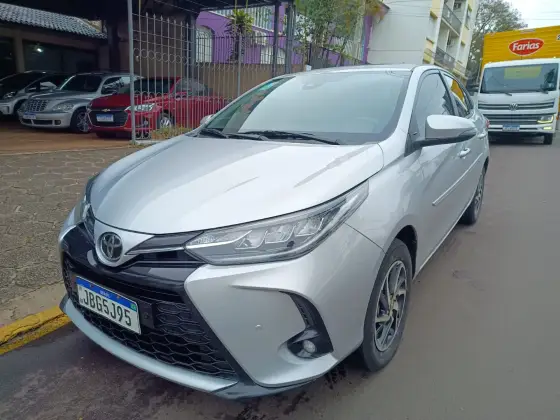 TOYOTA YARIS 1.5 16V FLEX SEDAN XLS CONNECT MULTIDRIVE TOYOTA YARIS 1.5 16V FLEX SEDAN XLS CONNECT MULTIDRIVE