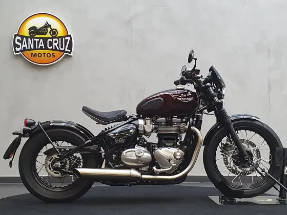 TRIUMPH BONNEVILLE BOBBER 1200 
