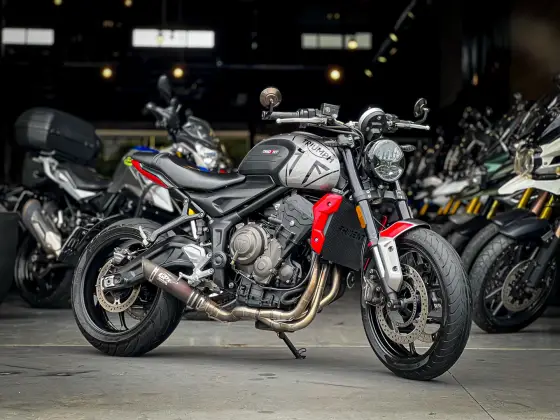 TRIUMPH TRIDENT 660 TRIUMPH TRIDENT 660