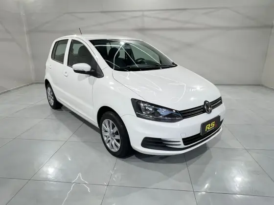 VOLKSWAGEN FOX 1.0 MPI COMFORTLINE 12V FLEX 4P MANUAL