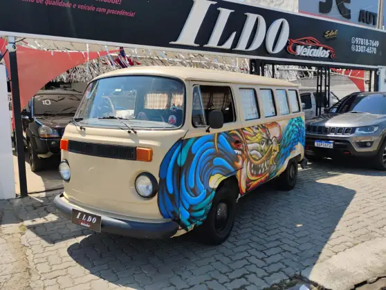 VOLKSWAGEN KOMBI 1.6 LUXO 8V GASOLINA 3P MANUAL