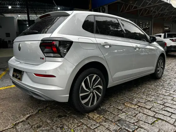VOLKSWAGEN POLO 1.0 170 TSI HIGHLINE AUTOMÁTICO