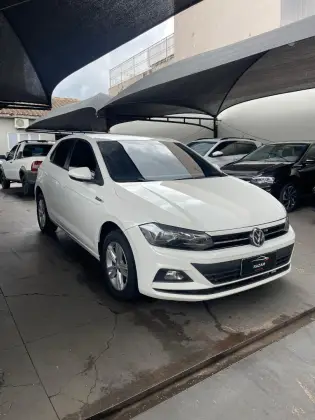 VOLKSWAGEN POLO 1.0 200 TSI COMFORTLINE AUTOMÁTICO