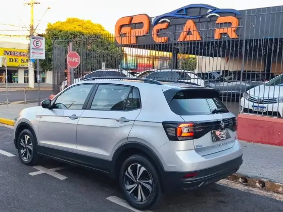 VOLKSWAGEN T-CROSS 1.0 200 TSI TOTAL FLEX AUTOMÁTICO