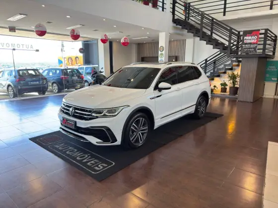 VOLKSWAGEN TIGUAN 2.0 300 TSI GASOLINA ALLSPACE R-LINE AUTOMÁTICO