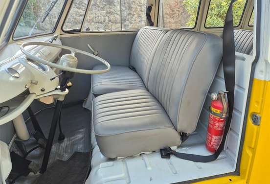VOLKSWAGEN-KOMBI-1.5 LUXO 8V GASOLINA 3P MANUAL VOLKSWAGEN-KOMBI-1975