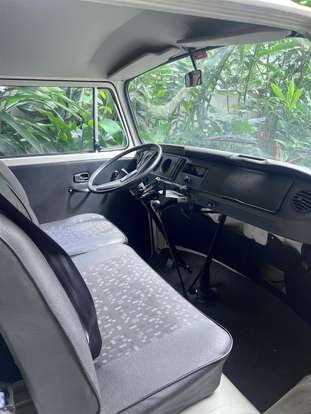 VOLKSWAGEN-KOMBI-1996