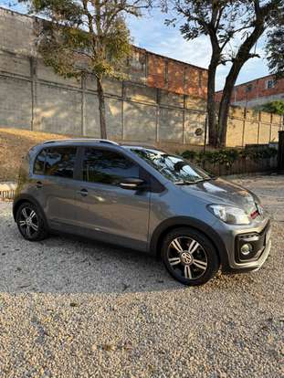 VOLKSWAGEN-UP-2019