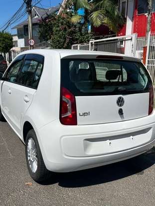 VOLKSWAGEN-UP-2014