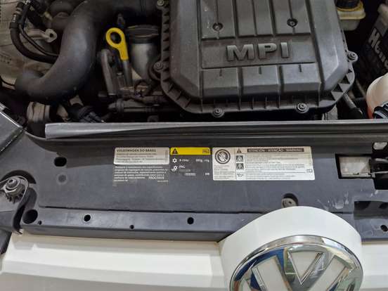 VOLKSWAGEN-UP-2014