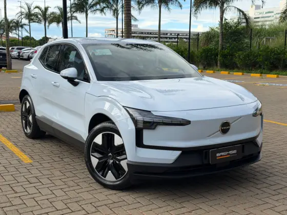 VOLVO EX30 51 KW ELÉTRICO CORE