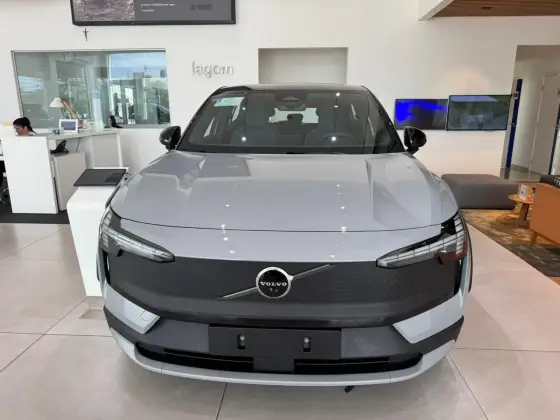 VOLVO EX30 69 KW ELÉTRICO CROSS COUNTRY