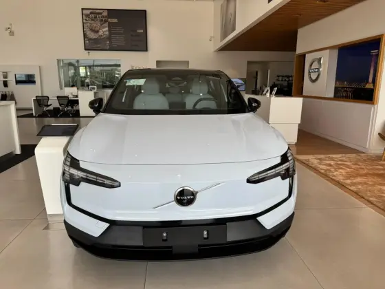 VOLVO EX30 69 KW ELÉTRICO PERFORMANCE ULTRA
