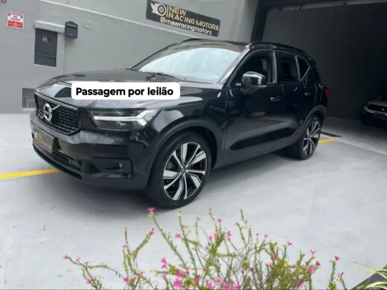 VOLVO XC40 1.5 T5 RECHARGE R-DESIGN GEARTRONIC
