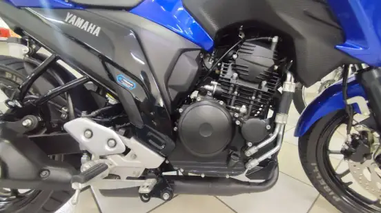 YAMAHA-FZ25 FAZER CONNECTED ABS-2025