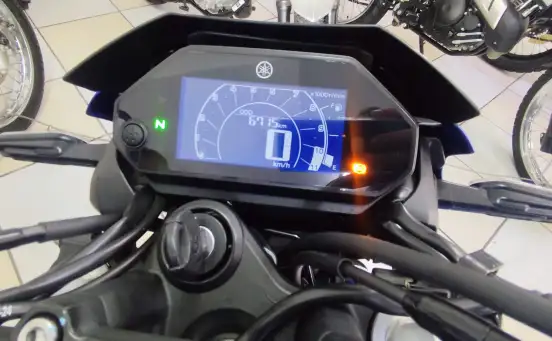 YAMAHA-FZ25 FAZER CONNECTED ABS-2025
