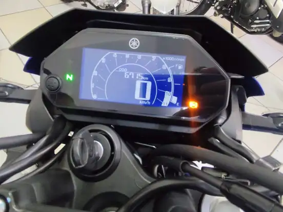 YAMAHA-FZ25 FAZER CONNECTED ABS YAMAHA-FZ25 FAZER CONNECTED ABS-2025
