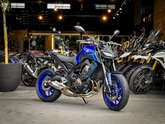 YAMAHA MT-09 