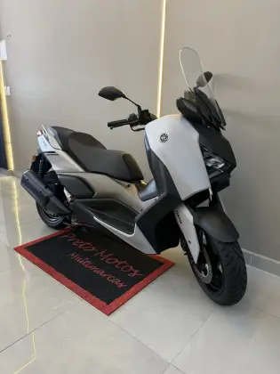 YAMAHA XMAX 250 CONNECTED ABS YAMAHA XMAX 250 CONNECTED ABS