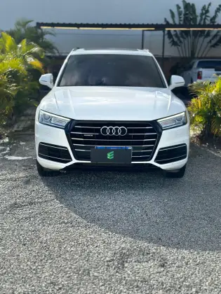 AUDI Q5 2.0 TFSI GASOLINA AMBITION S TRONIC AUDI Q5 2.0 TFSI GASOLINA AMBITION S TRONIC