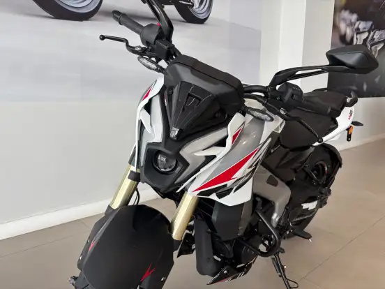 BAJAJ-DOMINAR NS400Z-2025