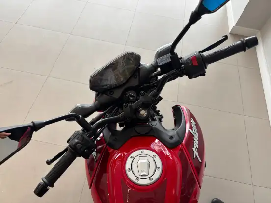 BAJAJ-PULSAR N150 BAJAJ-PULSAR N150-2025